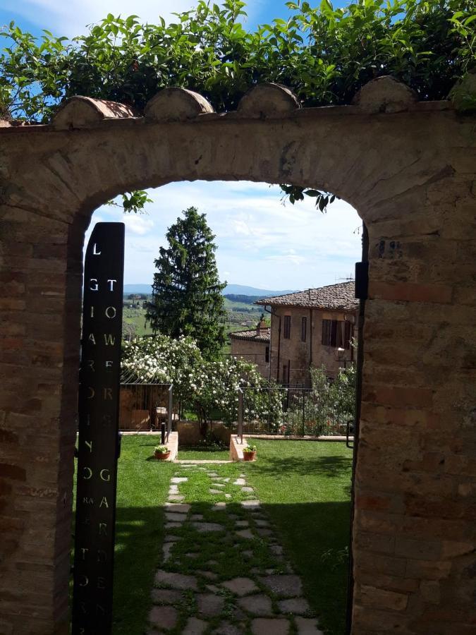 Ferienwohnung The Tower's Garden San Gimignano Exterior foto