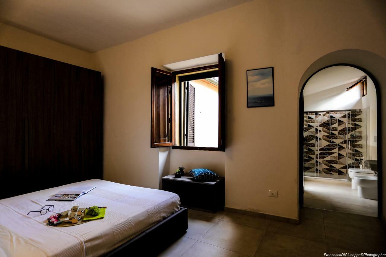 Ferienwohnung The Tower's Garden San Gimignano Exterior foto