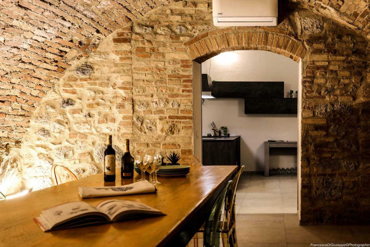 Ferienwohnung The Tower's Garden San Gimignano Exterior foto